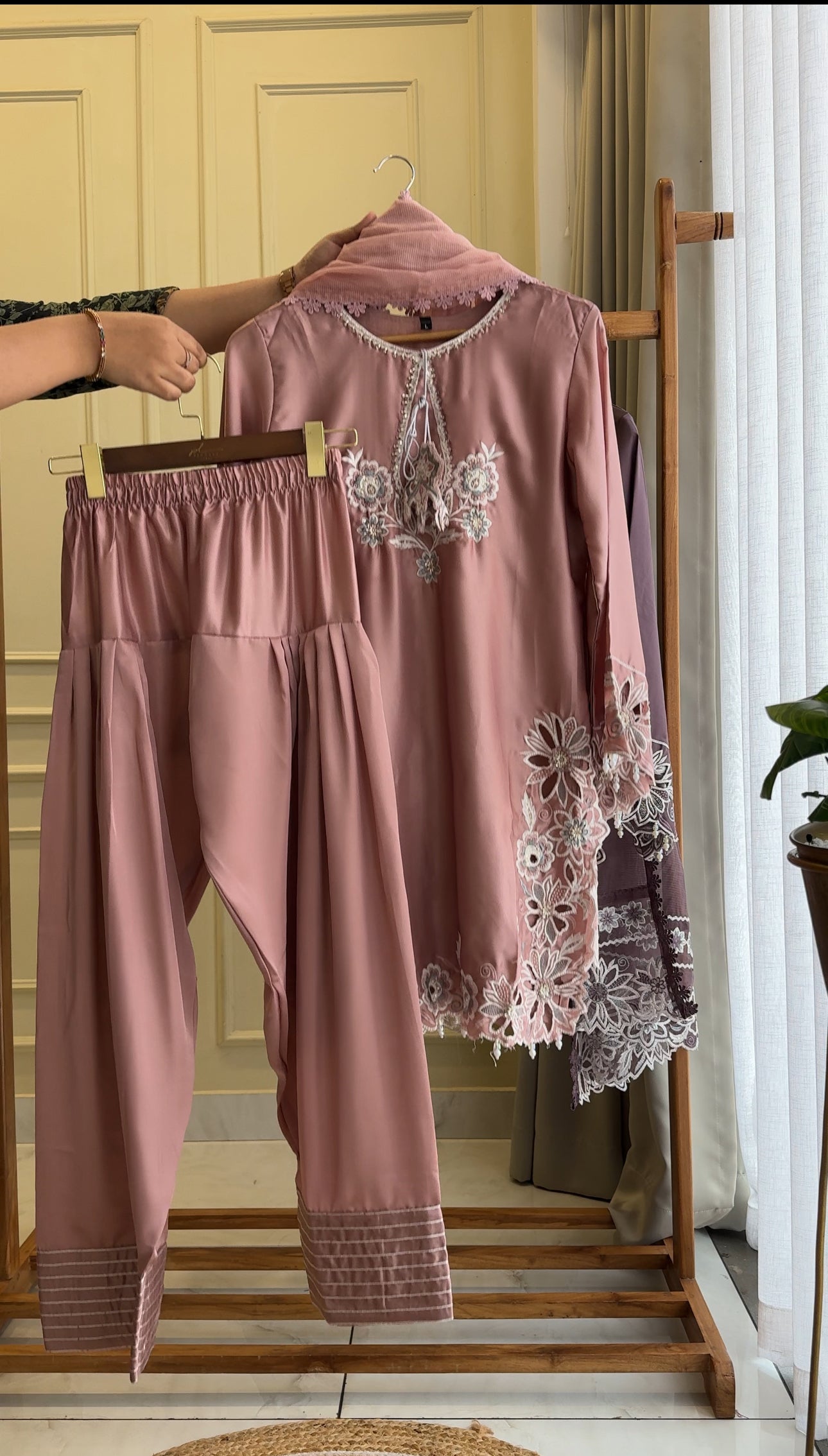 New Modern Farshi Salwar - Pehnava Lawns
