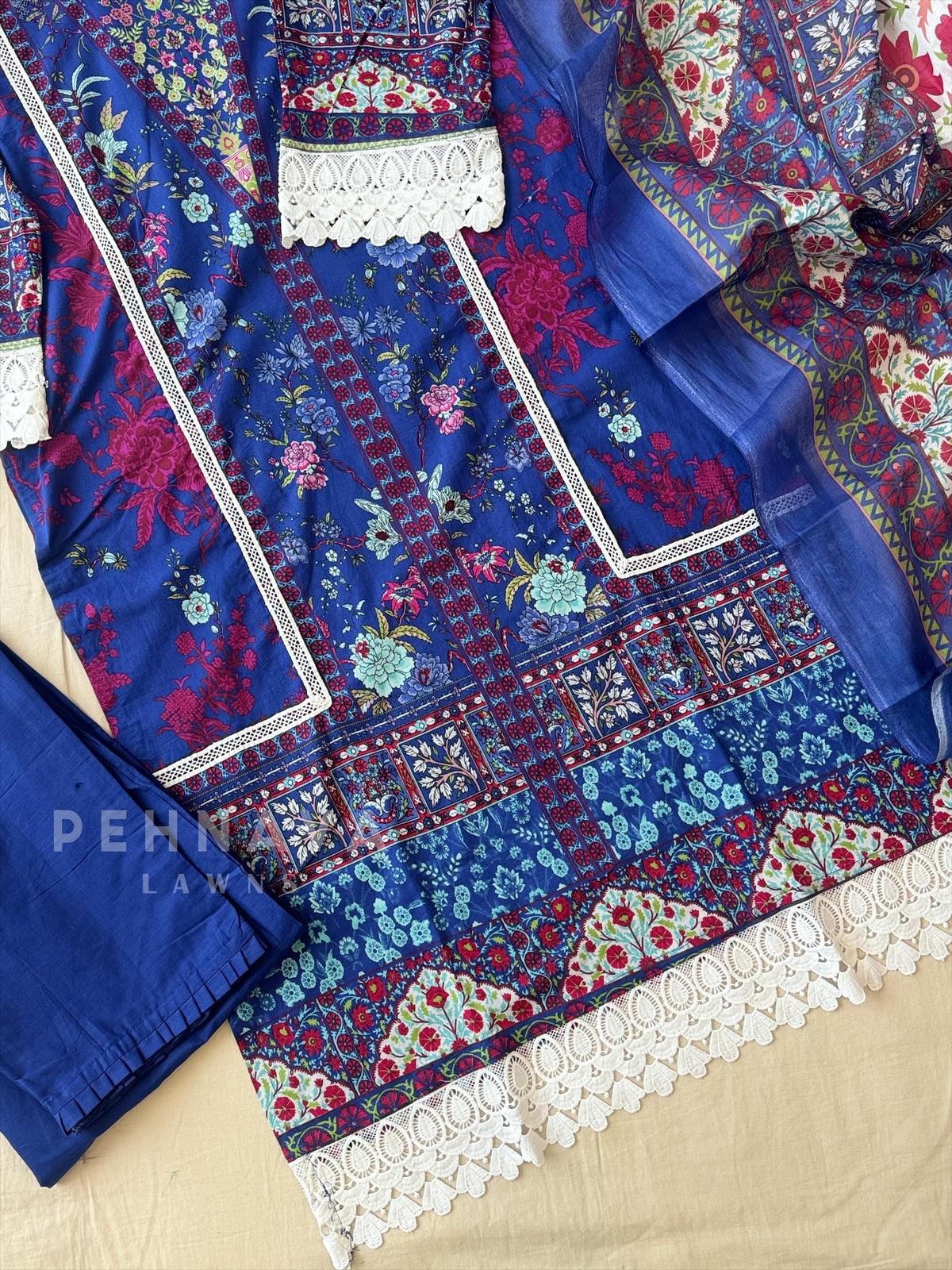 Cotton Printed Suit Set-1308 - Pehnava Lawns