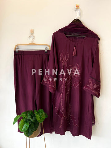 Muslin Embroidered Ensemble D003