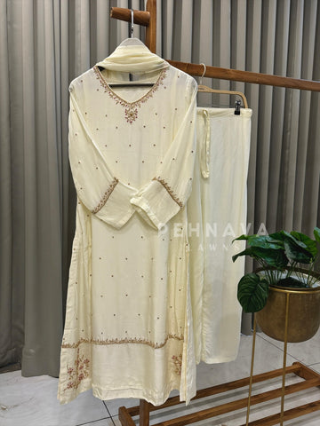 Premium Hand Work Attire - Pehnava Lawns