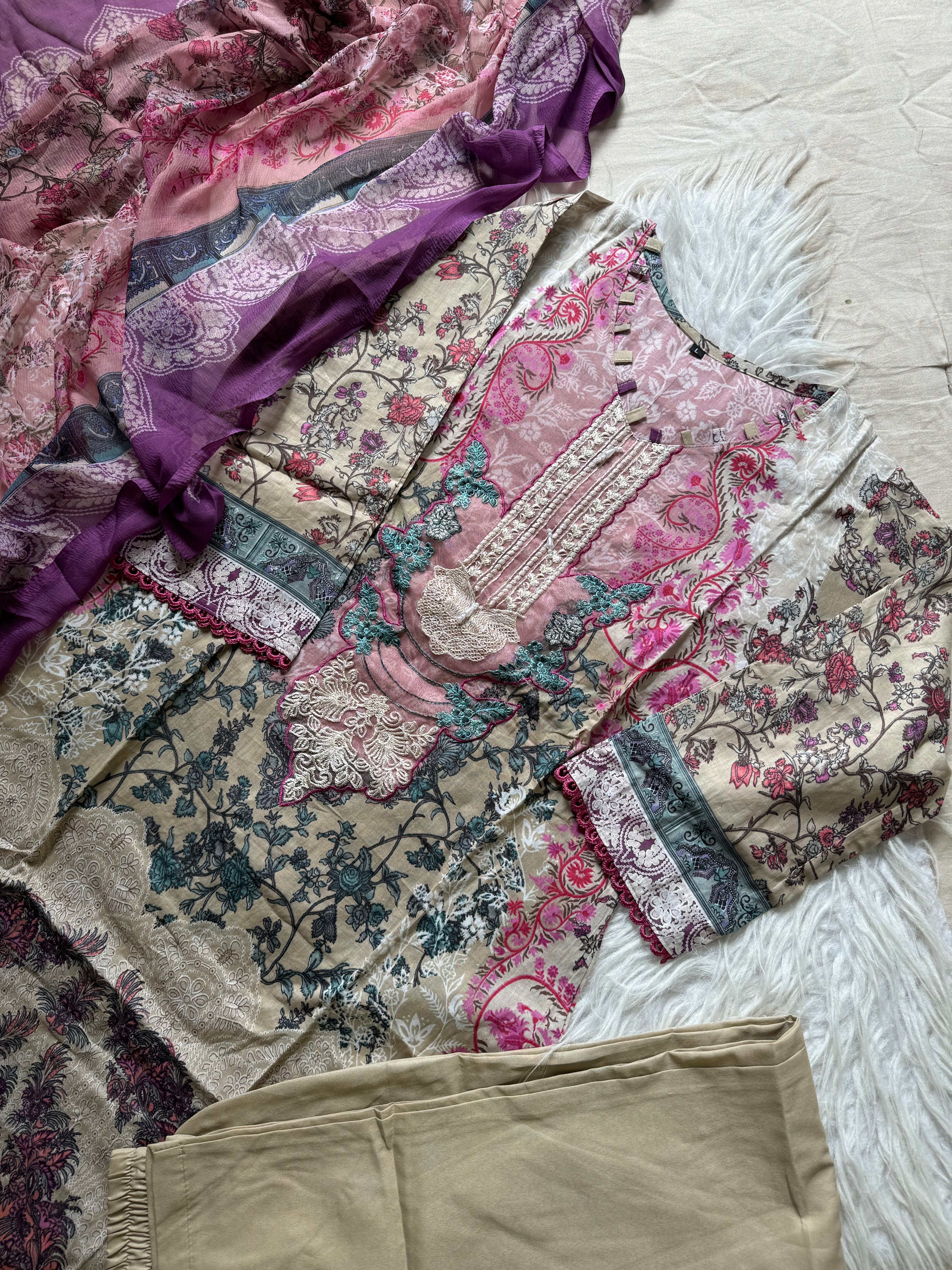 Paki printed suit with embroidered neck detailing-2007kk