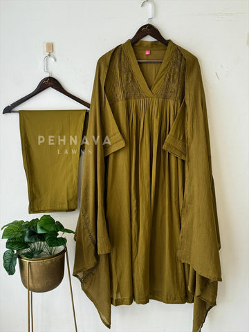Mulcotton Pleated Ensemble
