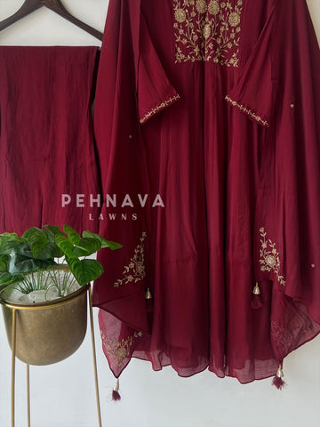 Antique Handwork Ensemble