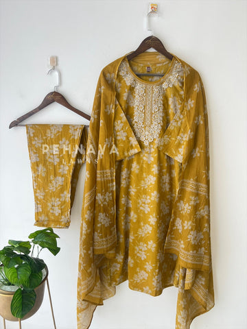 Floral Embroidery Suit Set-18233