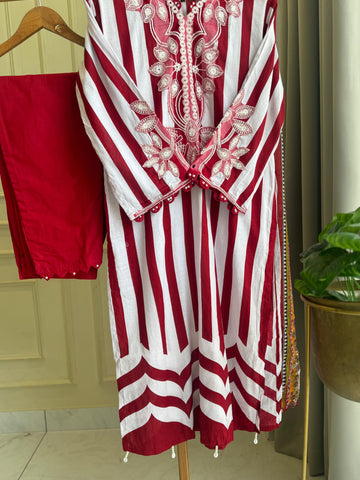 Red Vibrant Floral Suit-2007