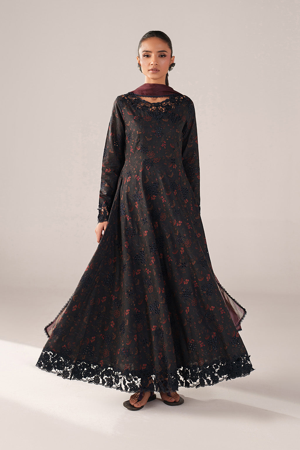 IZNIK Embroidered Printed Lawn SS-09