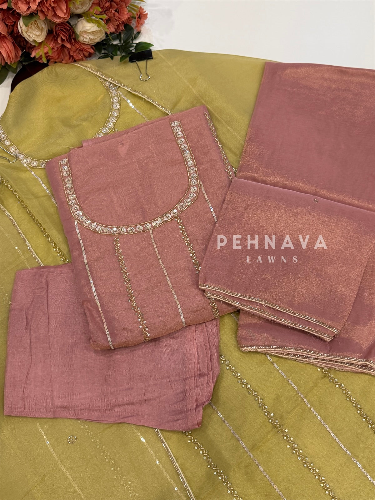 Tissue Handworked Unstitched Suit-304