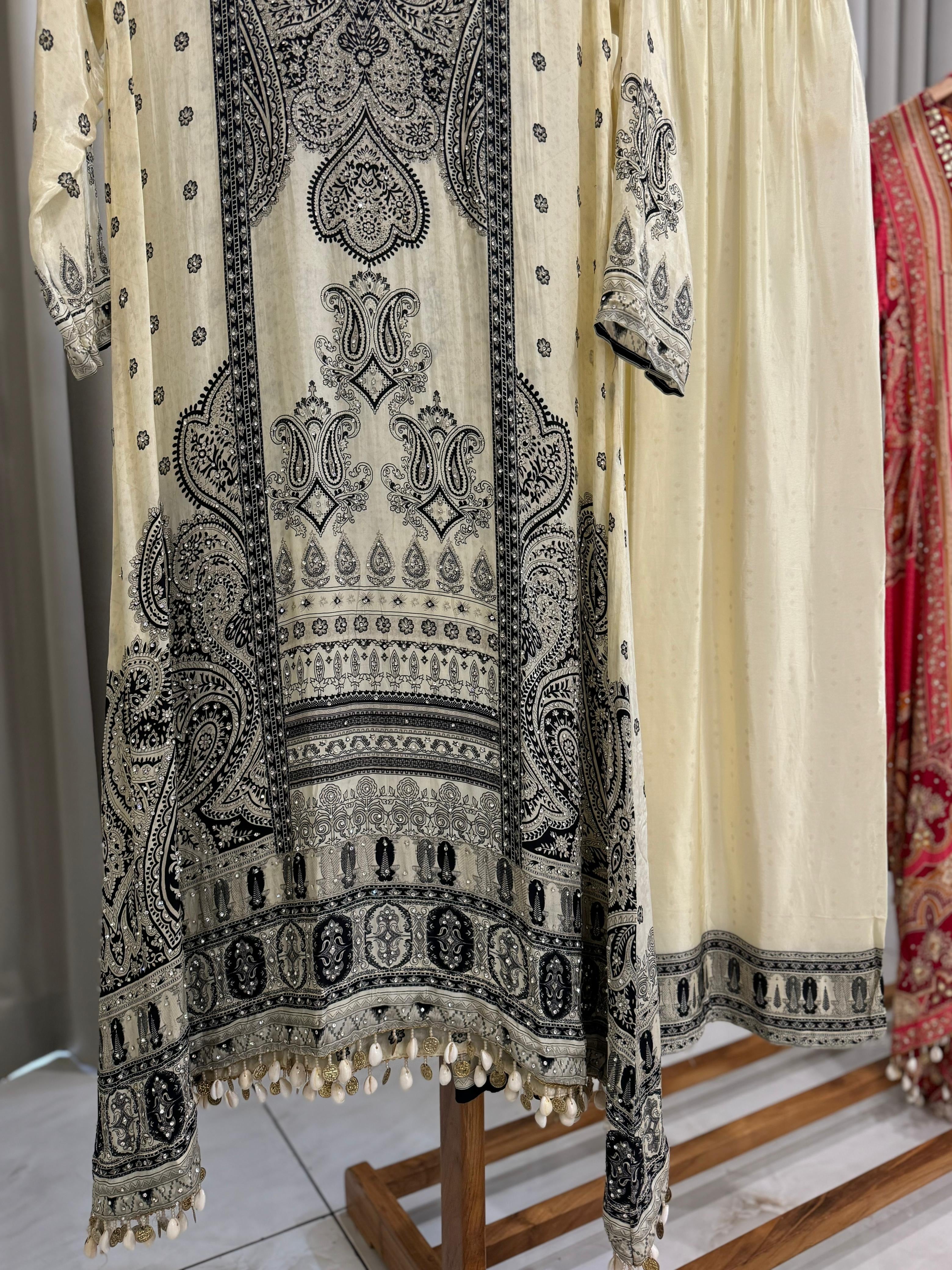 Premium Crepe Tassel detailed Suit-2163