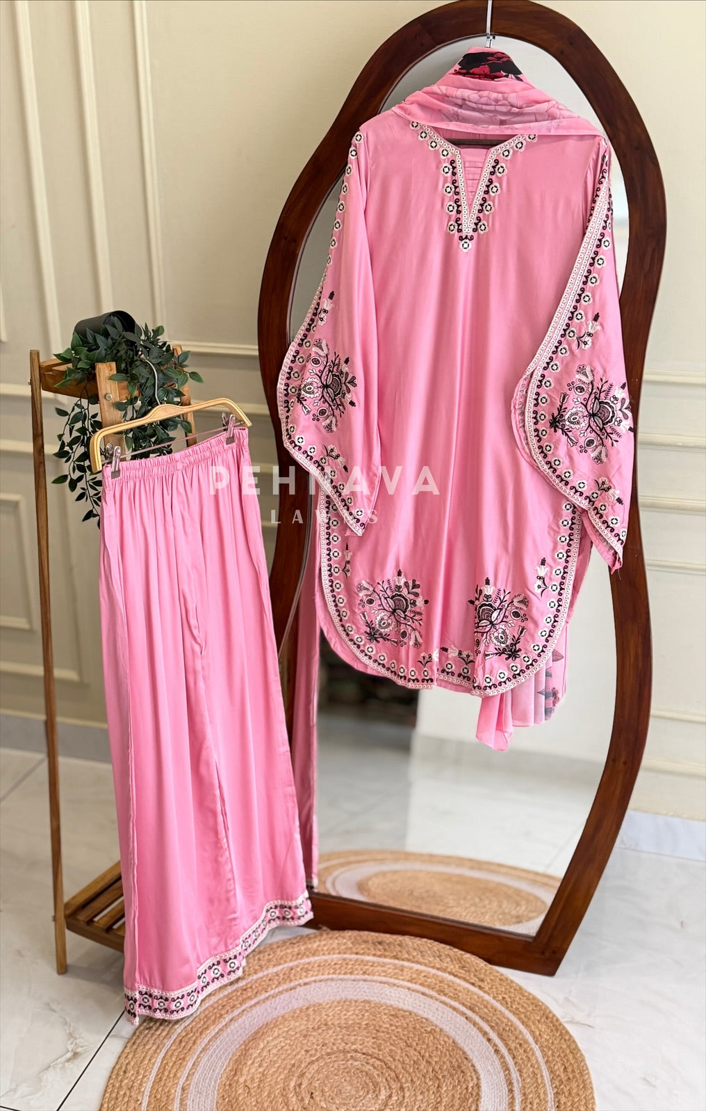 Floral Embroidered Farshi Salwar 1067