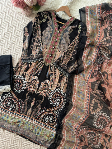 Black Embroidery Detailed Floral Suit