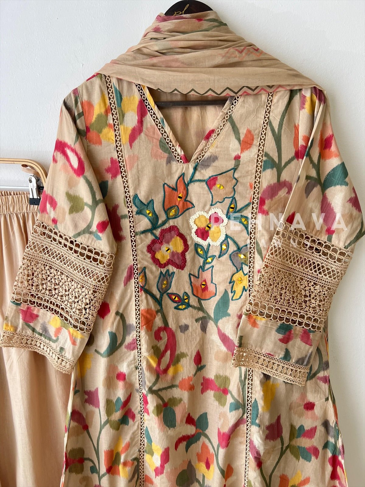 Floral Print Cotton Suit with Lace(5-7 Days Dispatching Time)