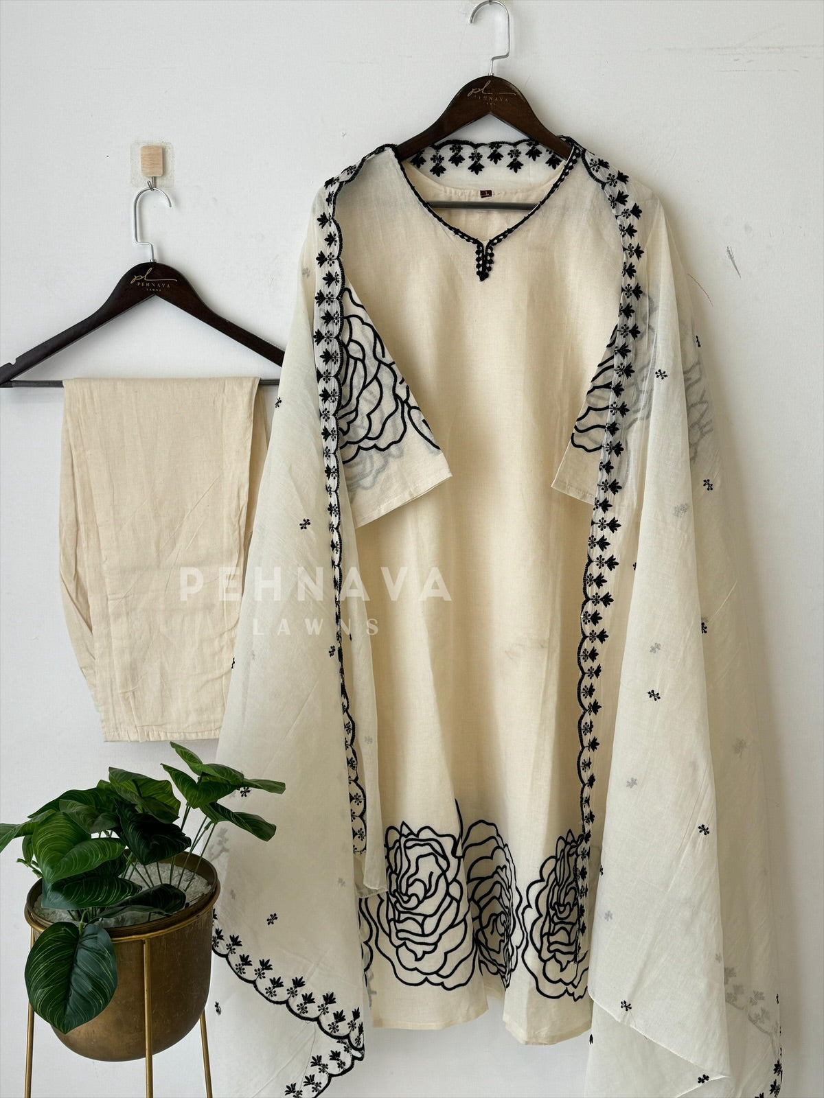 Off-White Rose Embroidery Suit-12074 - Pehnava Lawns