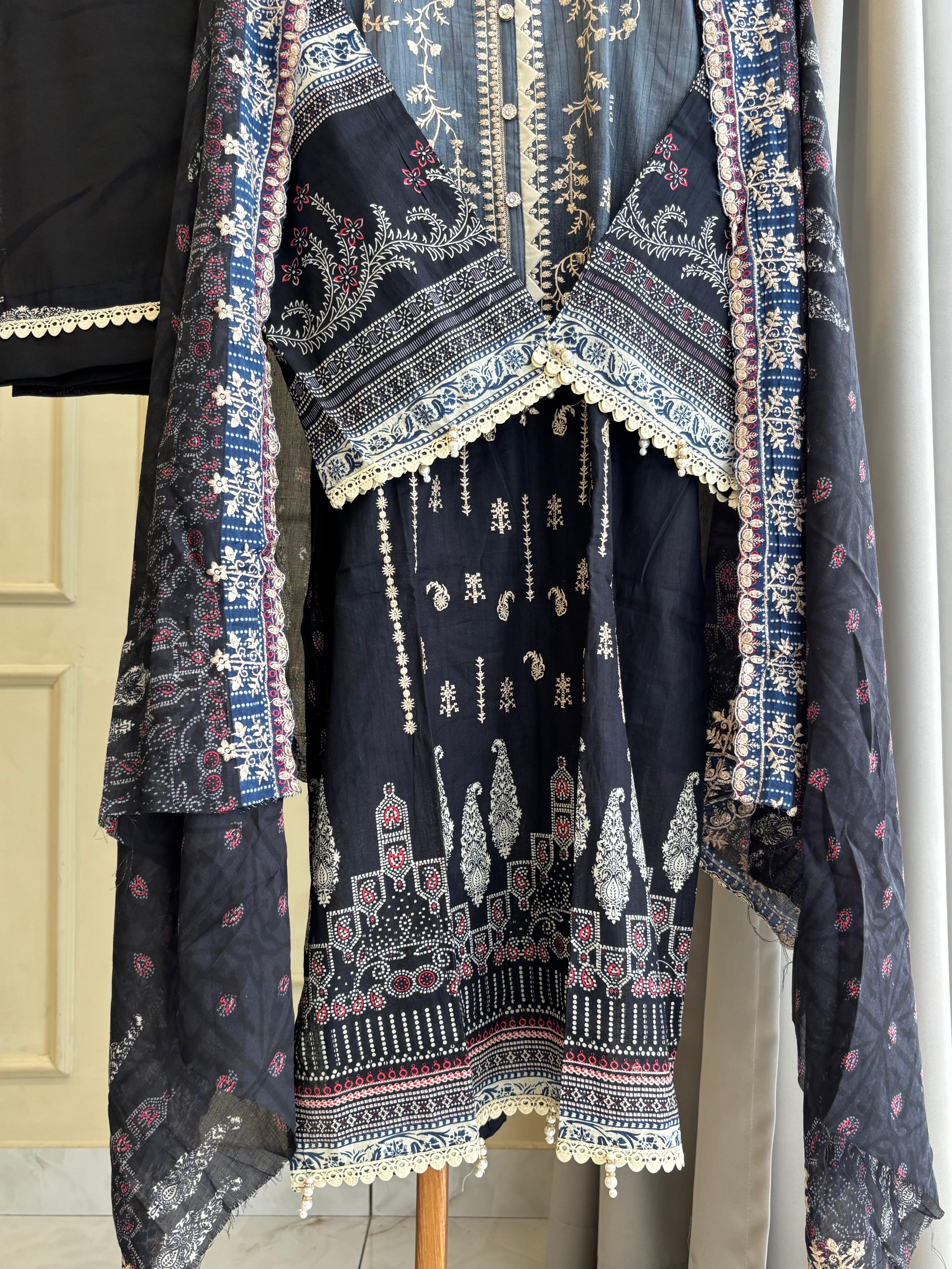 Black Printed Pakistani Salwar-3