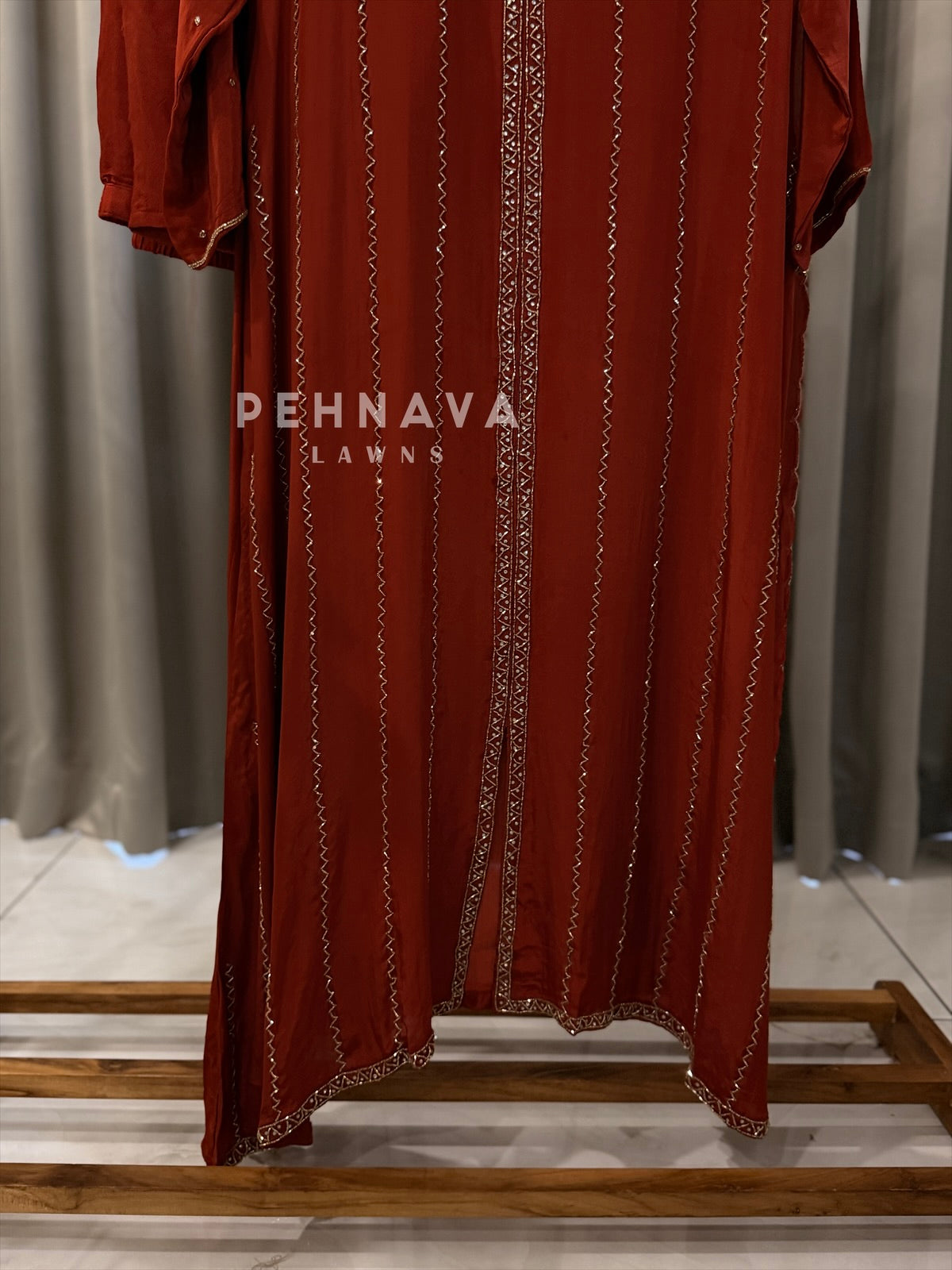 Premium Crepe Zigzag Ensemble - Pehnava Lawns
