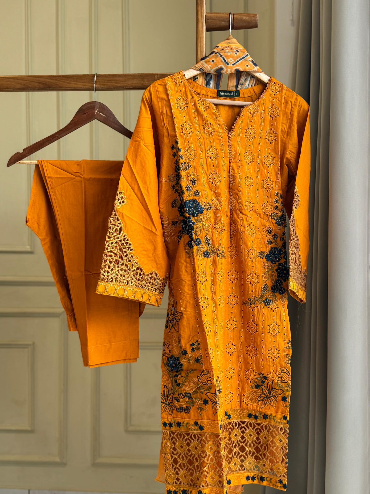 Binsaeed Cut work Embroidered Suit-0895