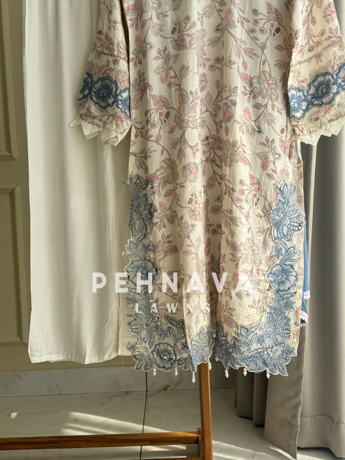 Floral Embroidery Kurtha set-New Colours - Pehnava Lawns