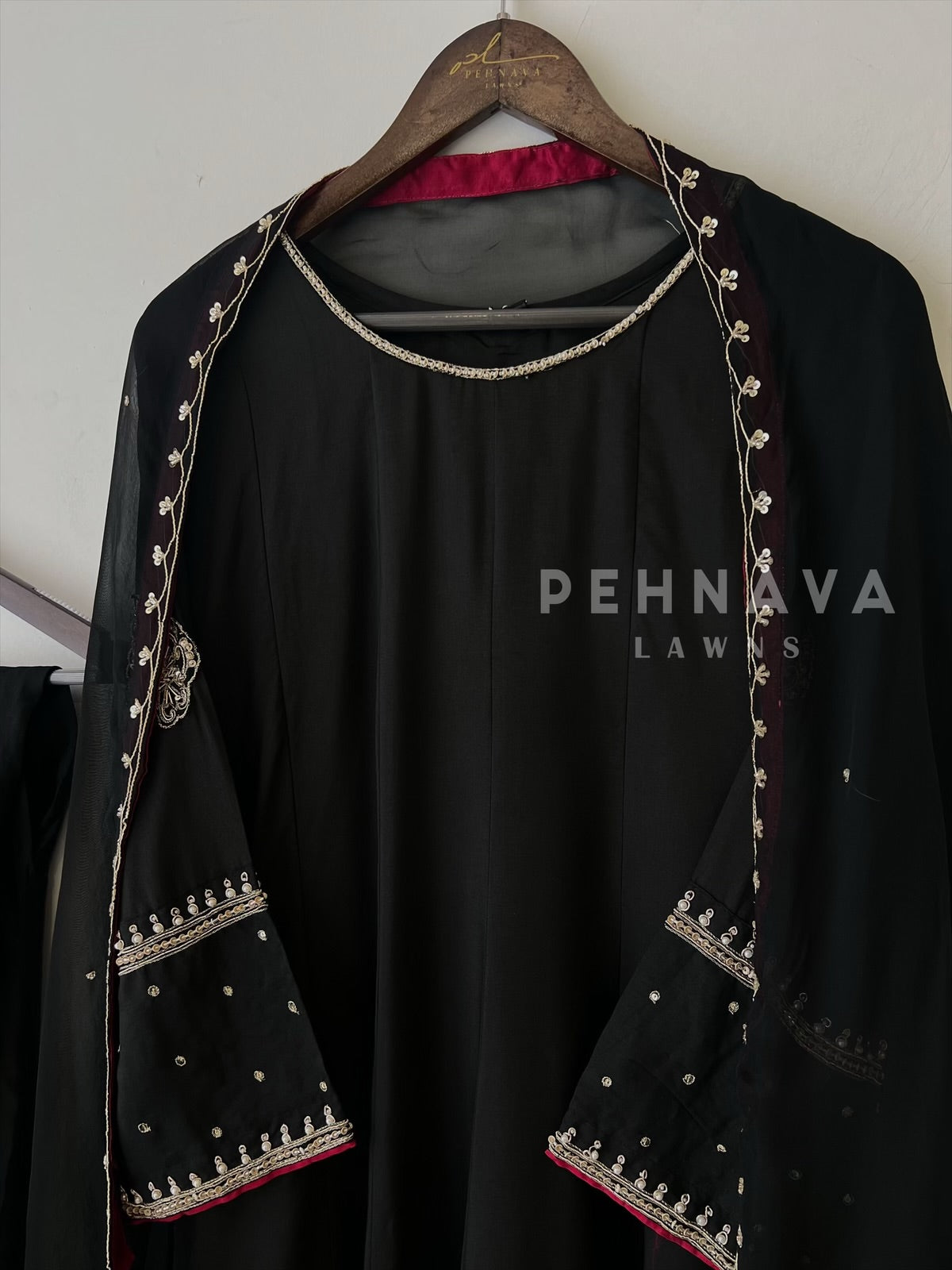 Panel Cut Aline-Suit