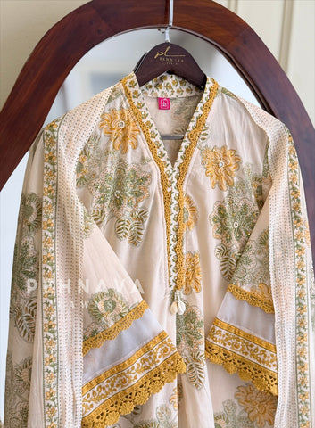 Lace Trim Printed Suit 4561