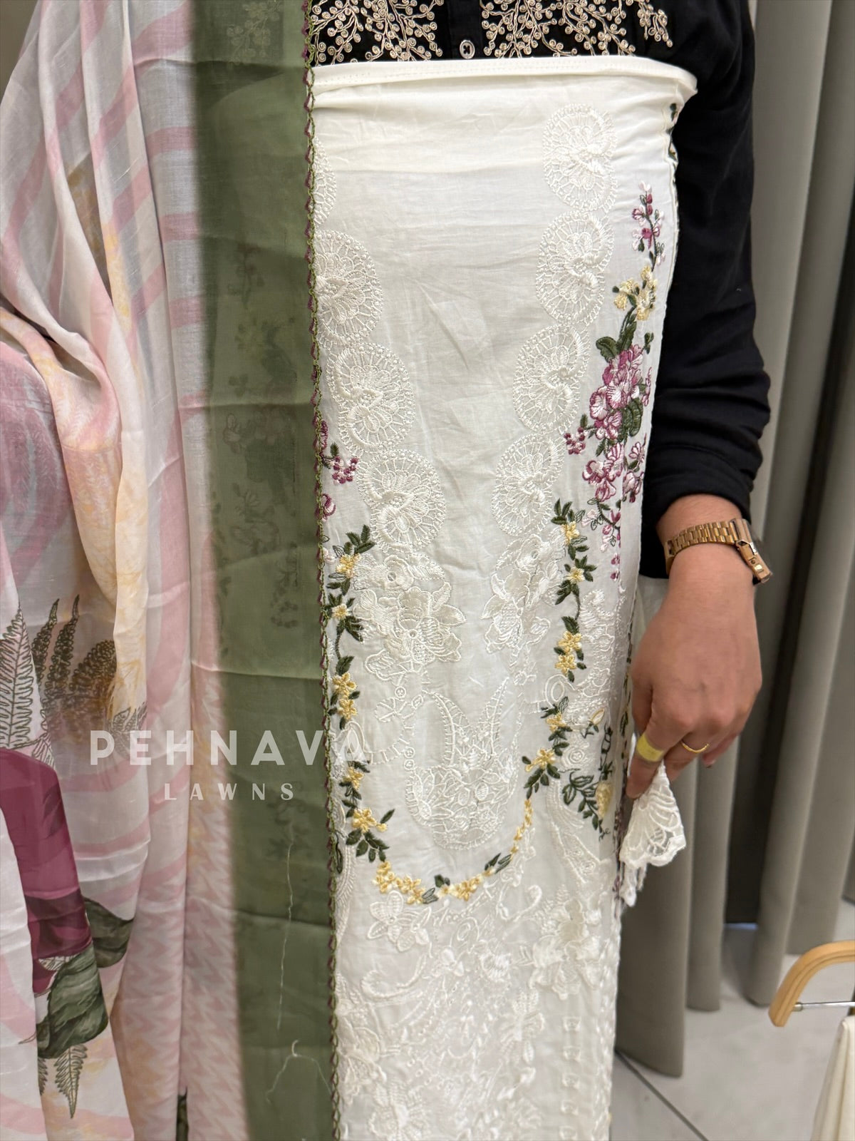 Embroidered Semi Stitched Suit
-3907