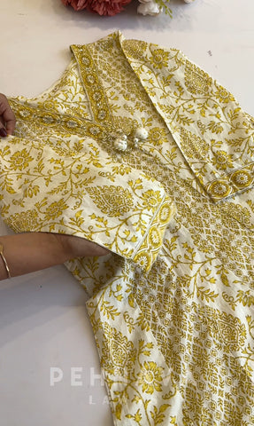 Panel cut three peice flaired suit