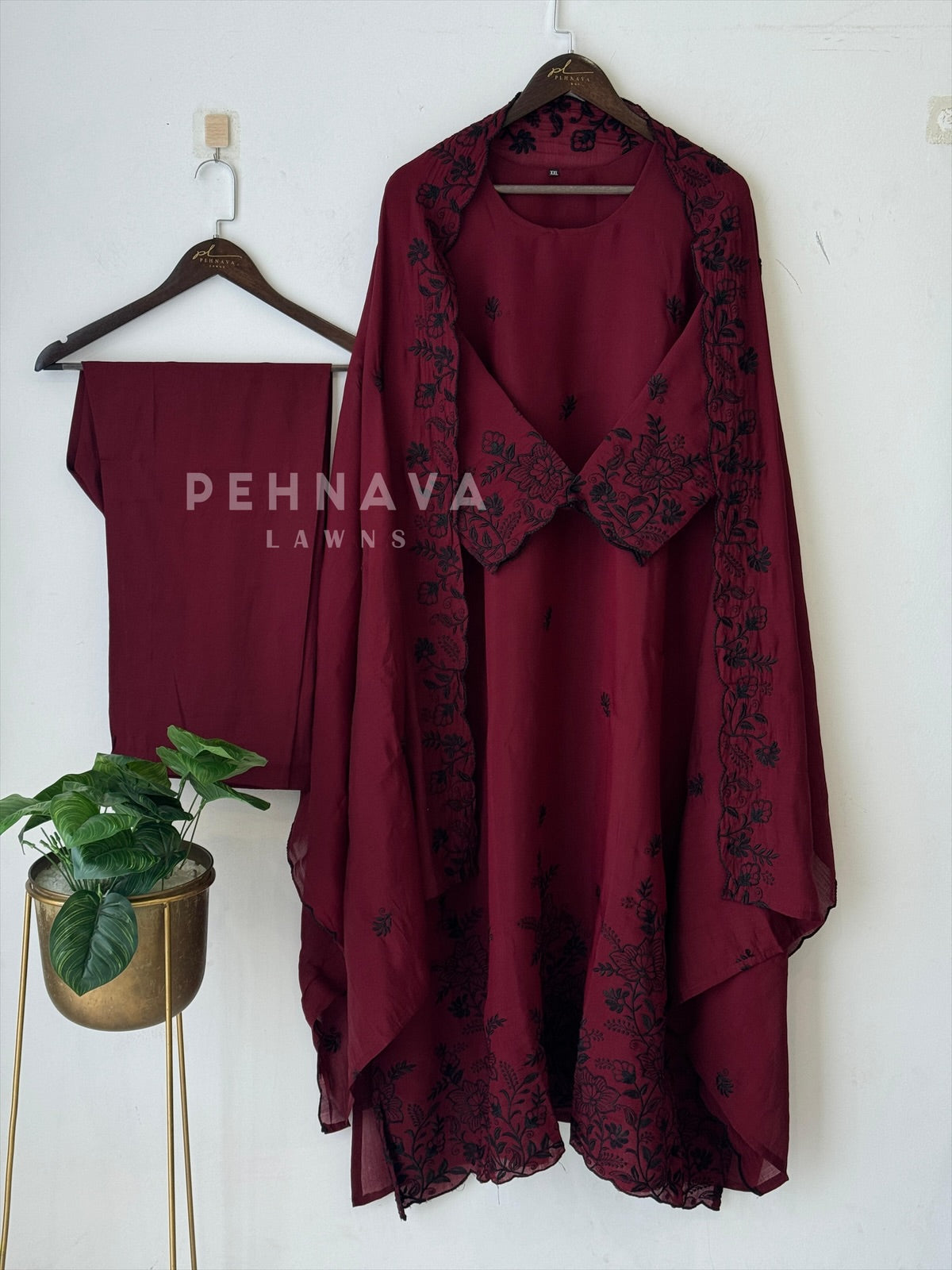 Chanderi Floral Threadwork Suit- 3013 - Pehnava Lawns