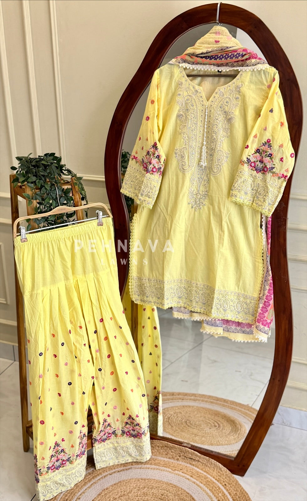 Floral Embroidered Farshi Salwar T1128