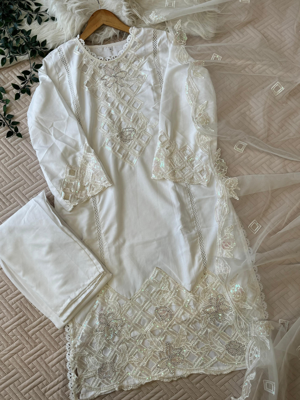 Cutwork Embroidered Pak-Suit-1