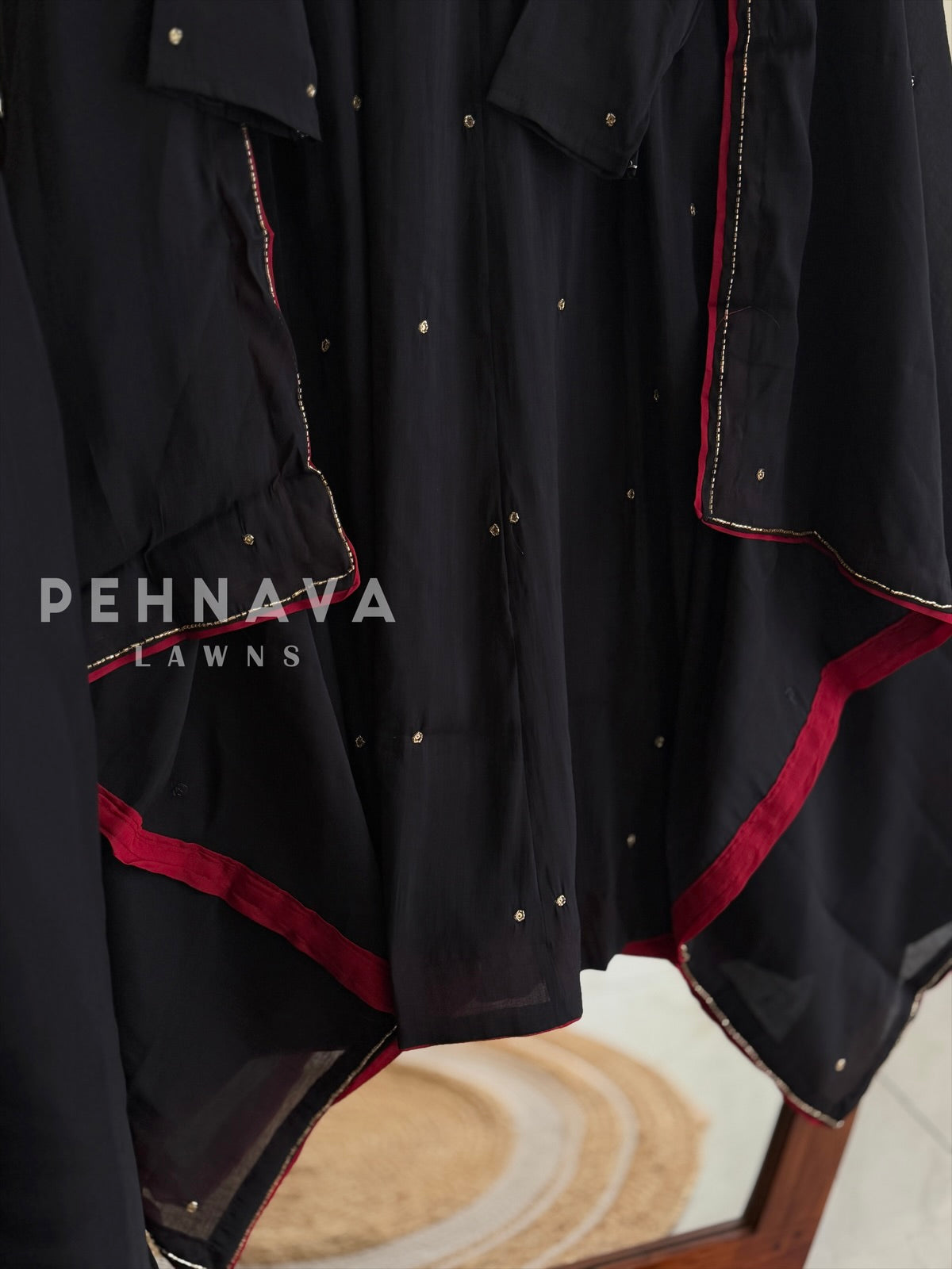 Handworked Neck Suit Set H-311
