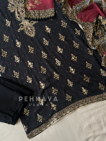 Black premium muslin suit-KT-319 A - Pehnava Lawns