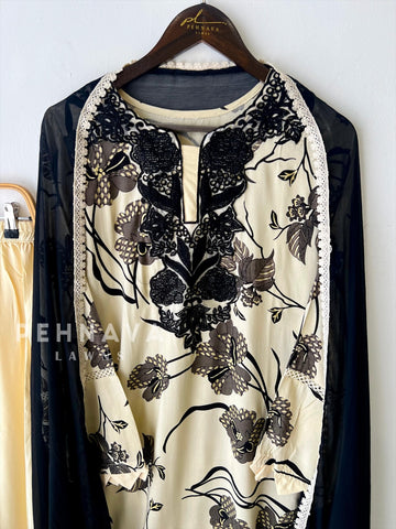 New Floral Embroidery Kurtha Suit