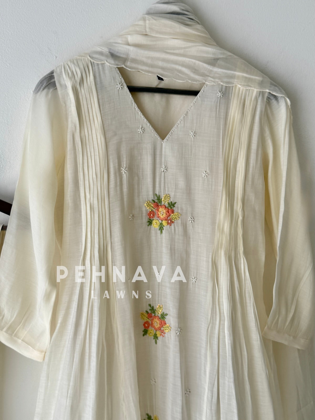 Embroidered Kurta with Pintuck Detail-6181
