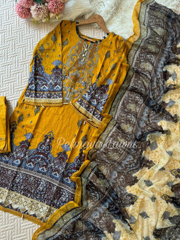 Timeless Yellow Unstitched Suit