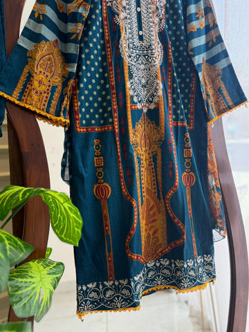 Embroidered Casual Pakistani Suit