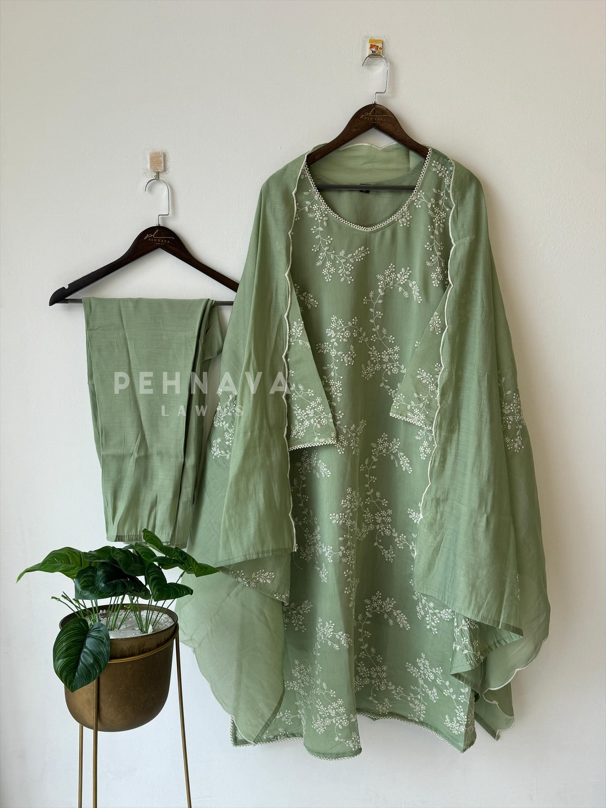 Elegant floral Embroidered Suit-12818