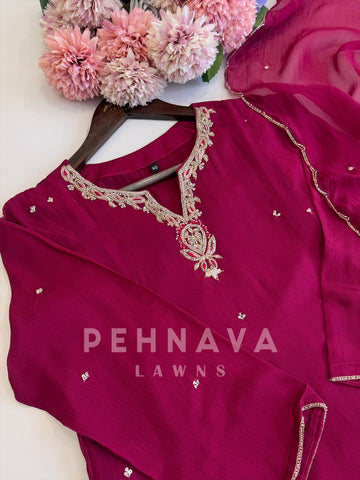 Chinon Premium Suit Set