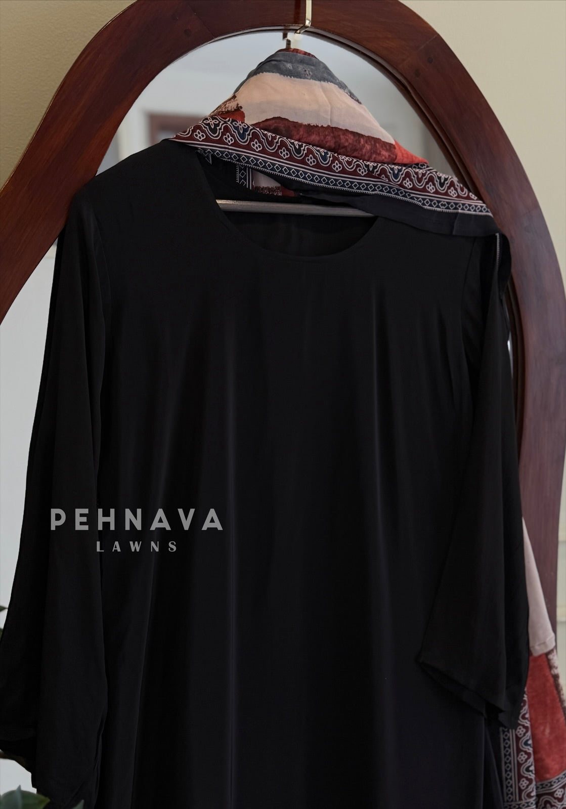 Contrast Printed Dupatta Suit Set