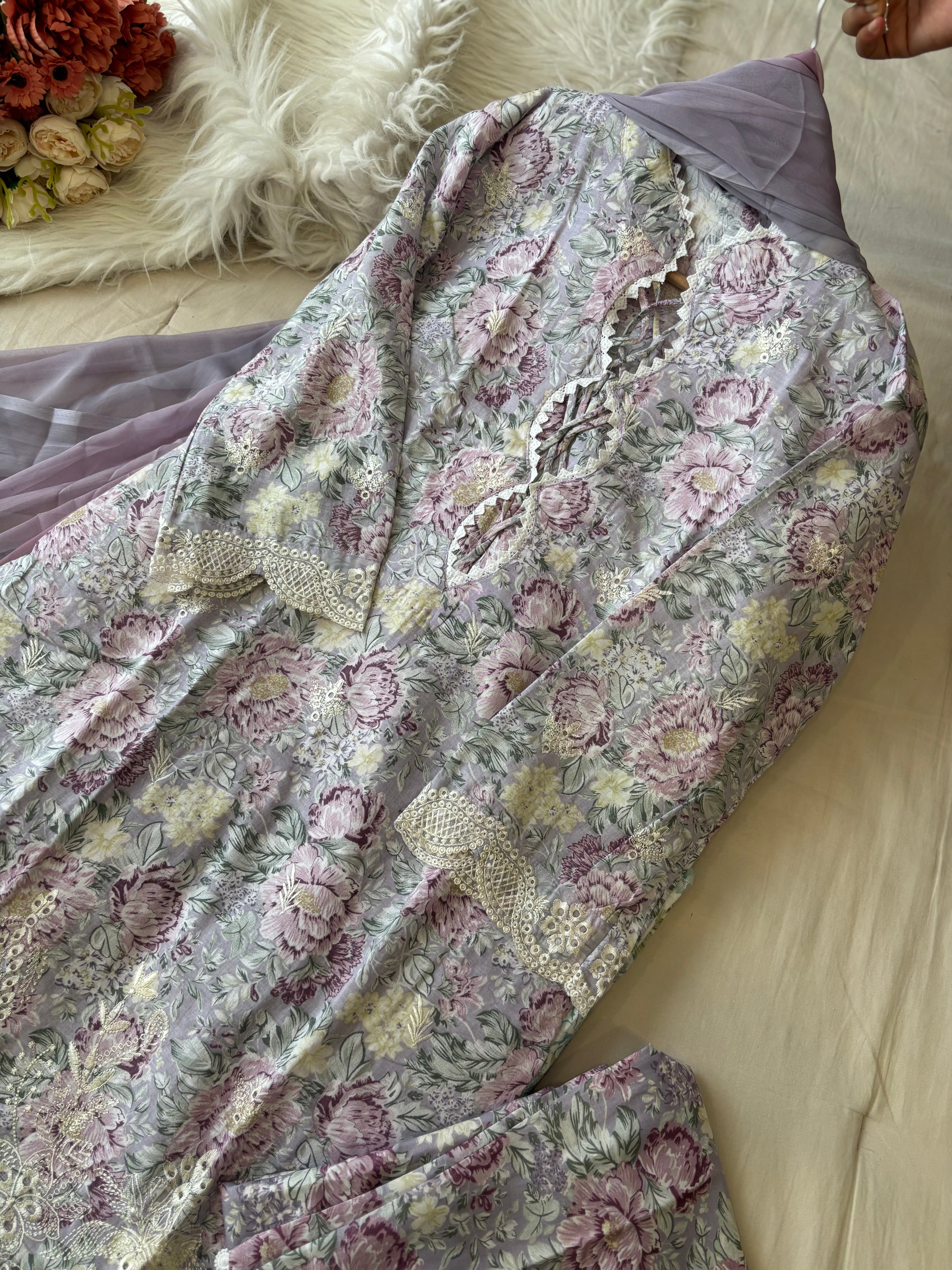 Lace Trimmed Floral Suit-Set-5001