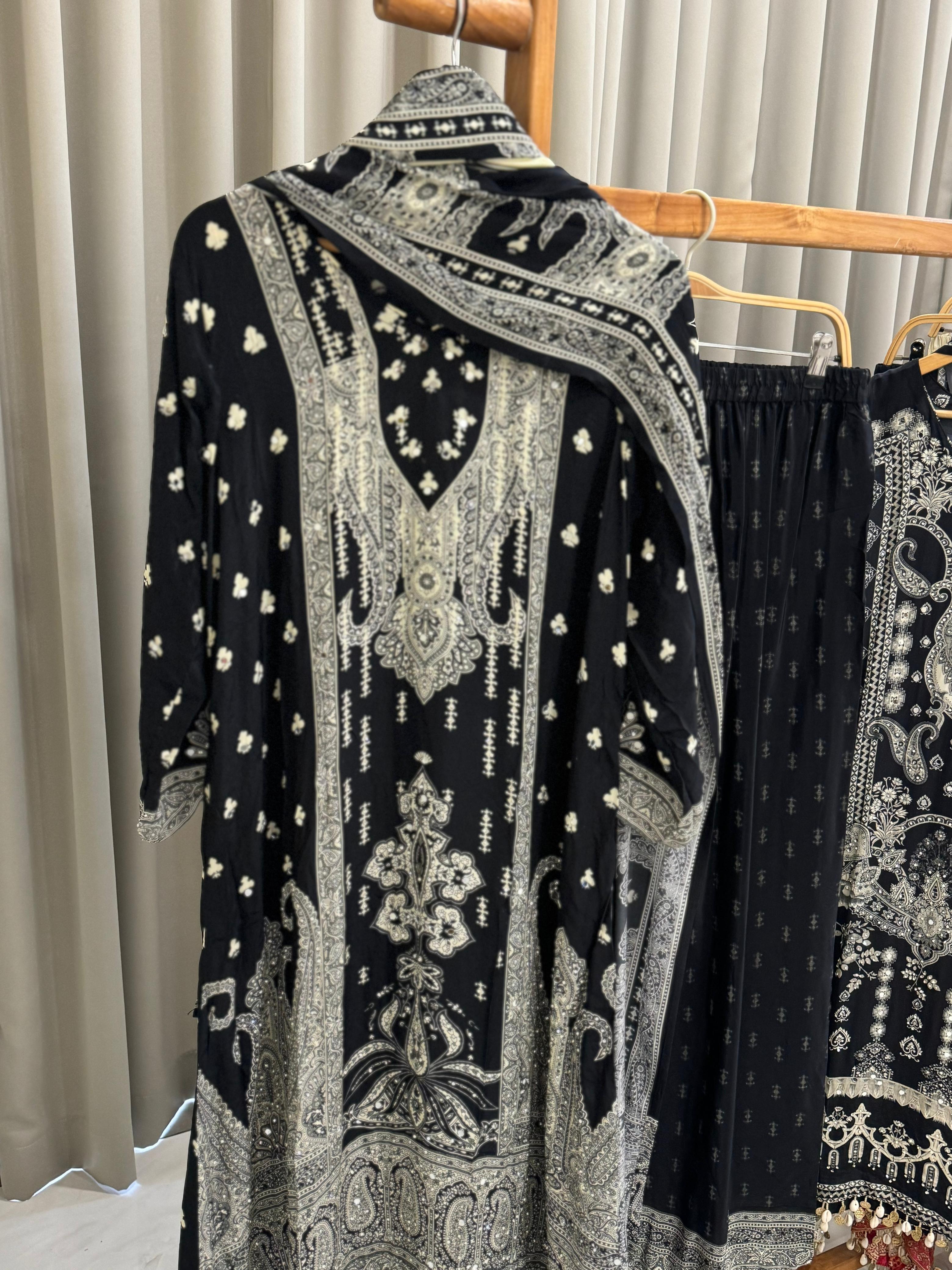 Premium Crepe Tassel detailed Suit-2165