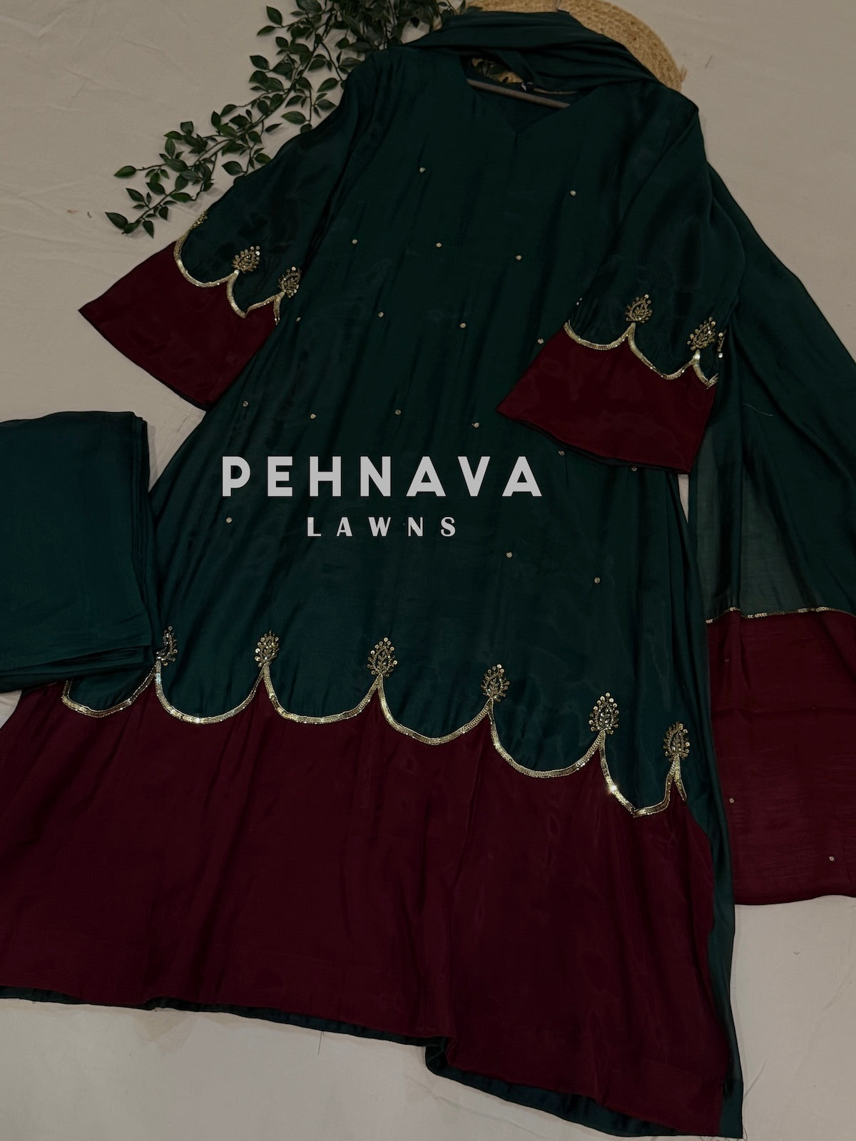 Scalloped Anarkali Set-(25-30 Days For Dispatching)