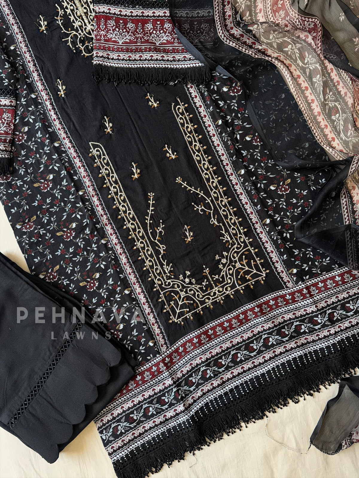 Black Pakistani Printed Suit-AZ-1368-C - Pehnava Lawns