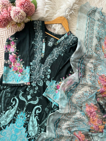 Blue&Black Embroidery Detailed Floral Suit