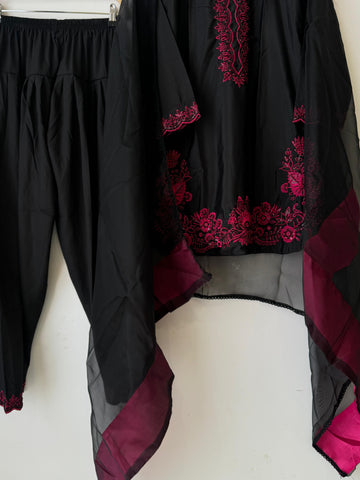 Black&Red Farshi Salwar Set
