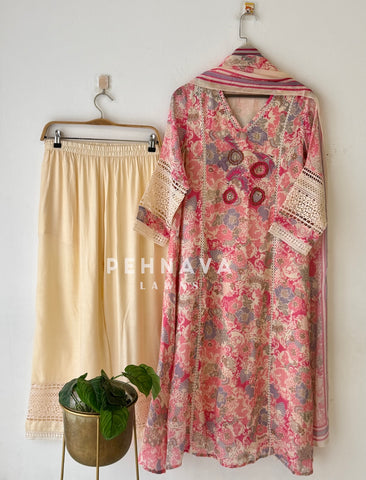 Floral Print Suit with Lace 4210