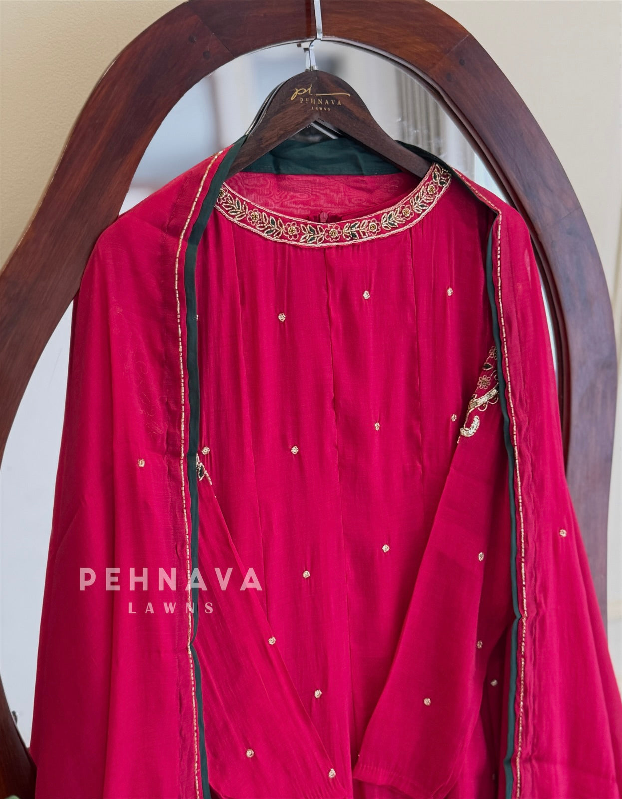 Handworked Neck Suit Set H-311