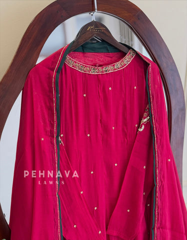 Handworked Neck Suit Set H-311