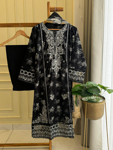 Premium Hand Embroidery Lawn Suit-4