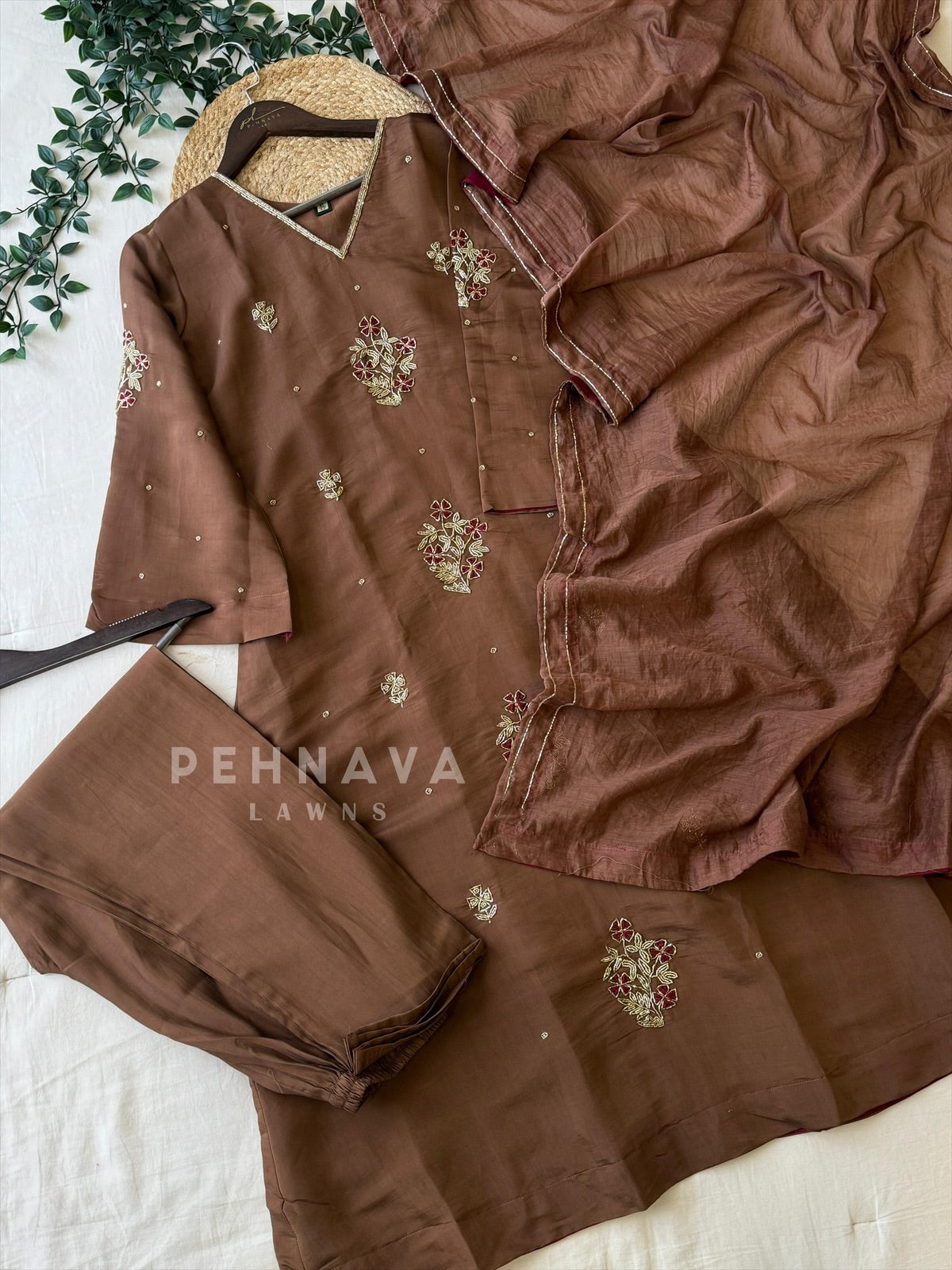 Floral hand Worked Suit 3191 NC5