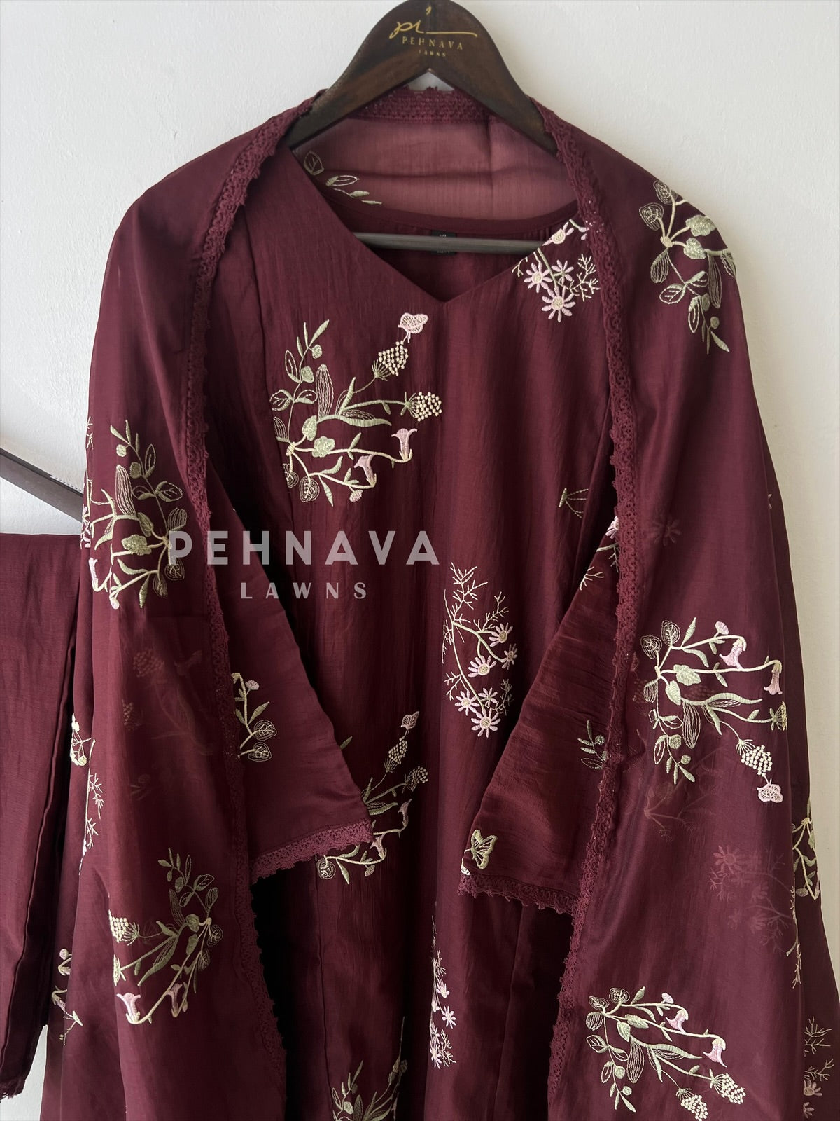 Embroidered Floral Kurta with Lace‑Trim Suit-4138 - Pehnava Lawns