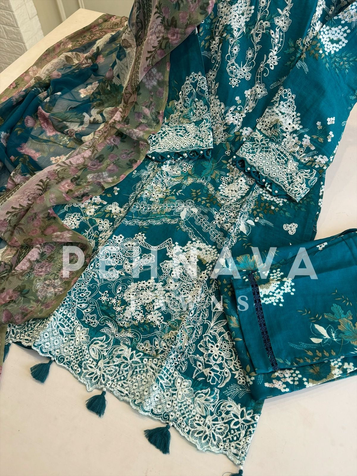 Traditional Embroidery Detailed Suit-4