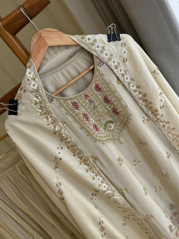 Pure Tissue Heavy Handworked Suit-235